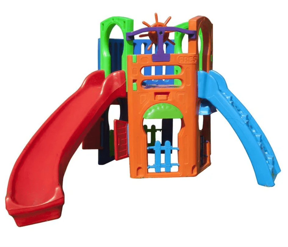 PLAYGROUND ROYAL PLAY HOUSE FRESO