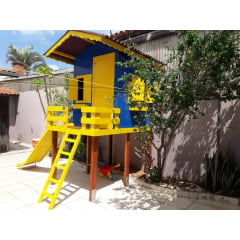 CASINHA DE MADEIRA SUSPENSA CLB023