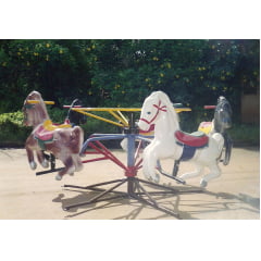 Gira gira carrossel 